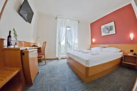 Newly Renovated Kastil - 117