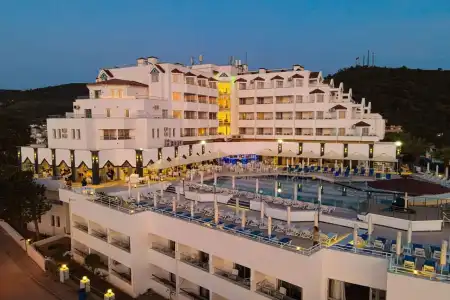 Roseira Beach Resort - 13