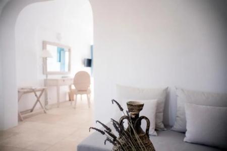 Black Rose Beach Suites - 57