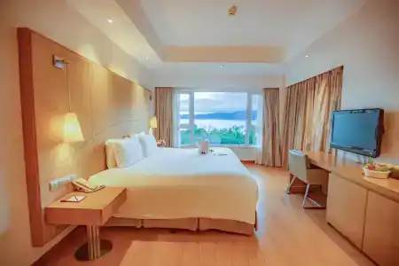 Ocean View Resort Yalong Bay - 4