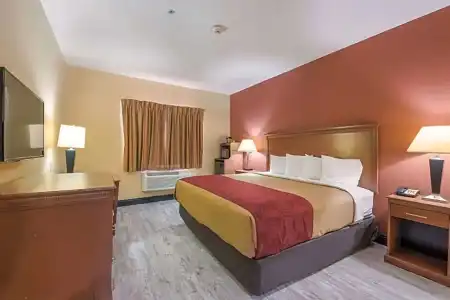 Econo Lodge Inn & Suites Little Rock SW - 32