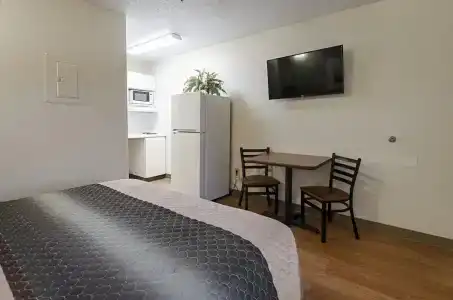 Suburban Studios Winston Salem-University Parkway - 27