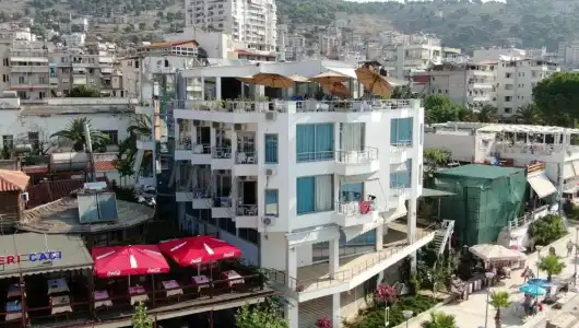 Royal Saranda - 22