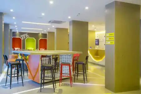 Ibis Styles Bangkok Sukhumvit 50 - 17