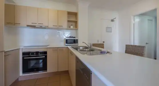 San Mateo on Broadbeach - 25