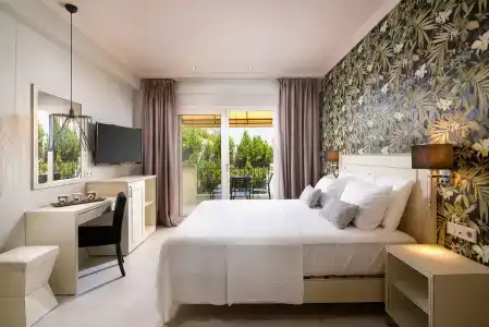Neikos Luxury Suites - 27