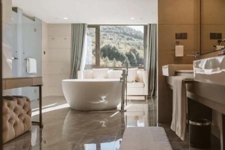 Hilton Lijiang - 200