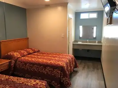 Lincoln Park Motel - 45