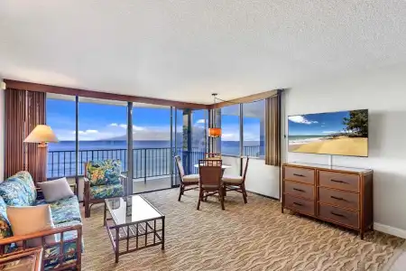 Kahana Beach Vacation Club - 17