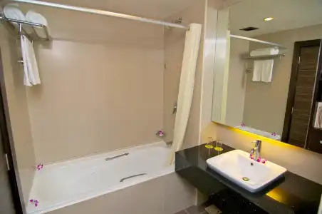 Swiss-Garden Residences Kuala Lumpur By Homes Asian - 8