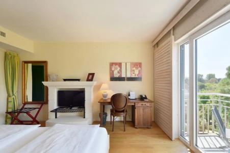 Hirschen in Freiburg-Lehen - 85