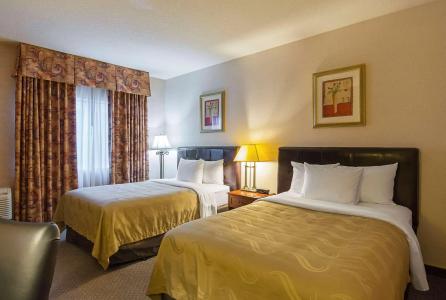 Hampton Inn Fresno Airport - 2