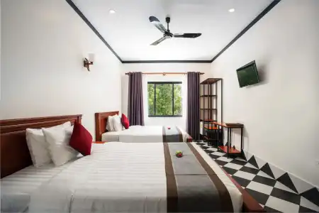 Noni Tree Hostel - 2