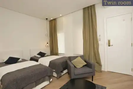 Moment Boutique Apartment - 11
