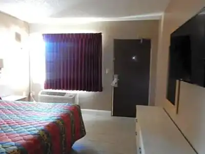 Sunset Inn - 39