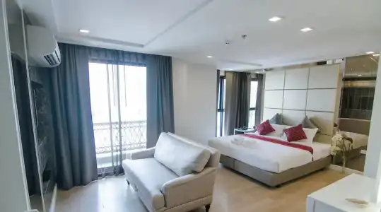 Hope Land Sukhumvit 8 - 72