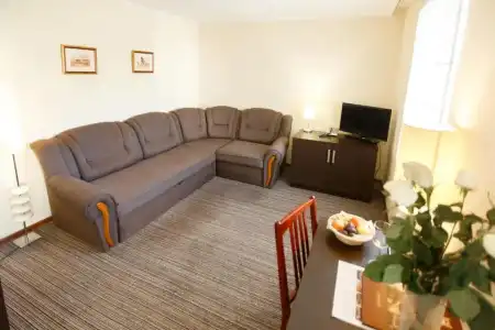 Reikartz Kropivnytskiy - 26