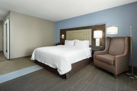 Hampton Inn & Suites Napa - 3