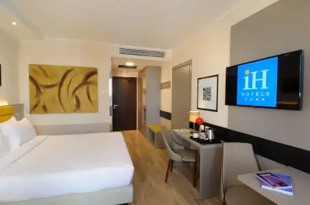 iHs Milano Lorenteggio - 14