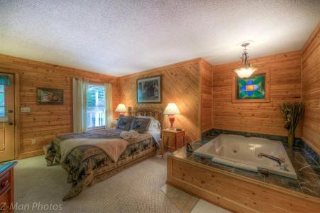 Blue Mountain Mist Country Inn & Spa - 82