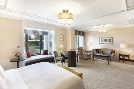 Four Seasons Istanbul at the Bosphorus - 3