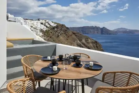 Allure Breeze Suites - 135
