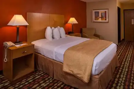 Best Western Ambassador Inn & Suites - 64