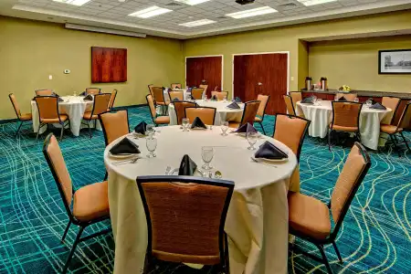 SpringHill Suites Marriott Norfolk Old Dominion University - 23