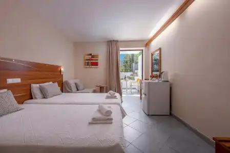Dionysos & Suites - 19