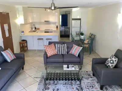 Burleigh Palms Holiday Apartments - 34