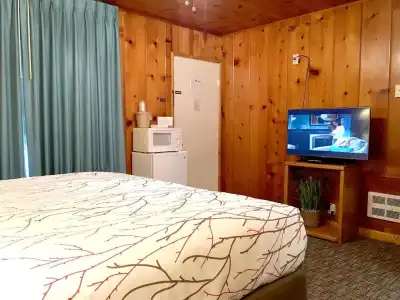 Park Motel and Cabins - 188