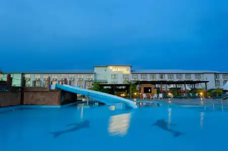 De Baron Resort - 13