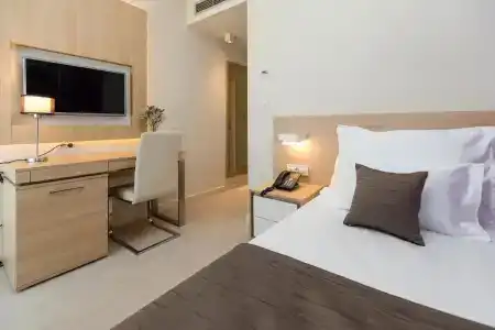 Hotel - 26