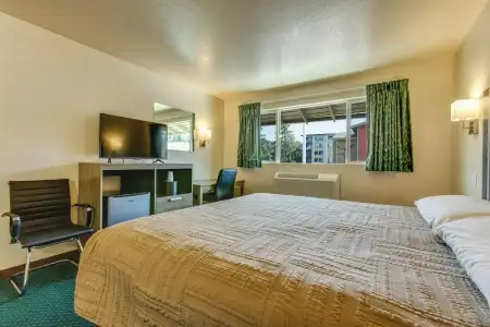 Coachman Inn - 2