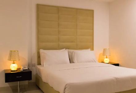 Parkside Plaza - Muscat - 11