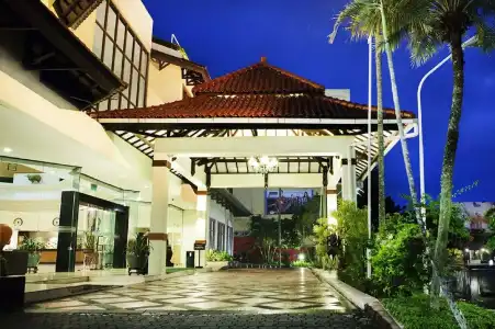 Grand Diamond Yogyakarta - 23
