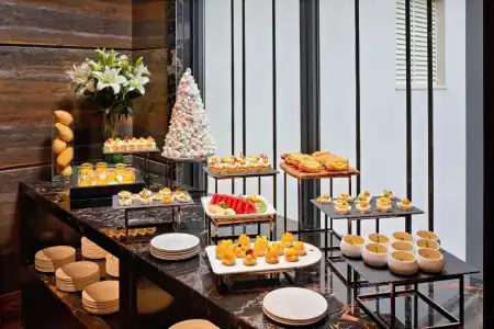 Movenpick Hanoi Centre - 11
