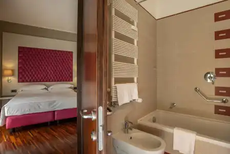 Merulana Inn Guest House - 8