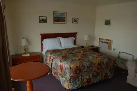 Sara Glen Motel - Saratoga Springs-Glens Falls - 3