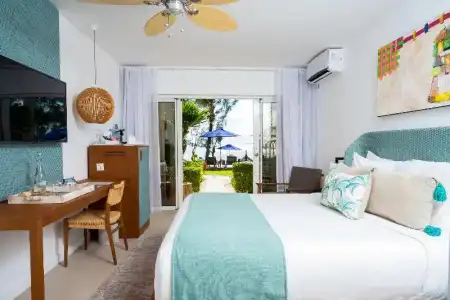 Seapoint Boutique - 99