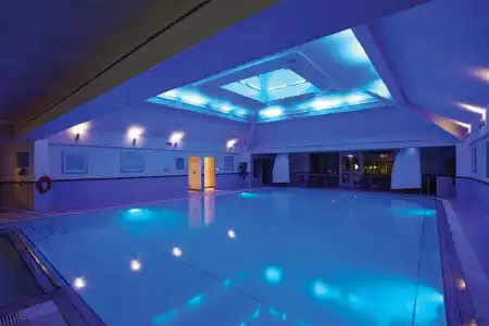 Aztec & Spa - 10