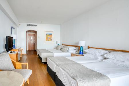 Coral Beach & Resort Cyprus - 5