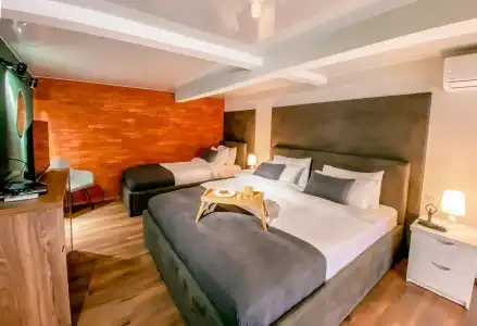 Luxury Inn - 32