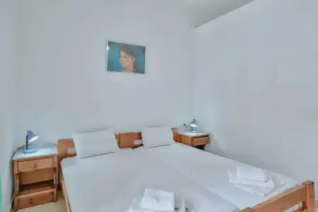 Pavlos Place - 121