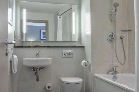 Doubletree by Hilton Angel Kings Cross - 76