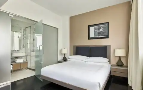 Smyth Tribeca - 116