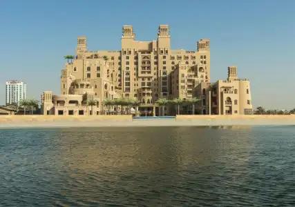 Sheraton Sharjah Beach Resort & Spa - 22