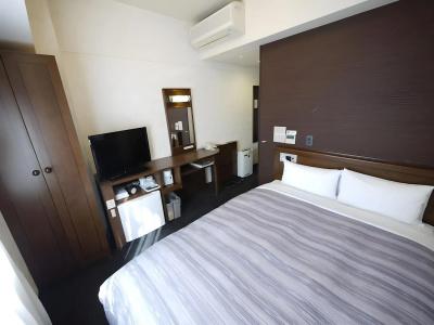 Route-Inn Yokohama Bashamichi - 23