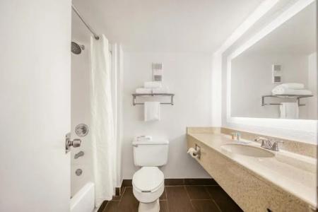 B&B Orlando International Drive Near Universal - Newly Renovated! - 84