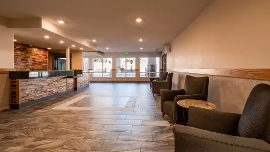Best Western Plus Silver Saddle Inn - 15